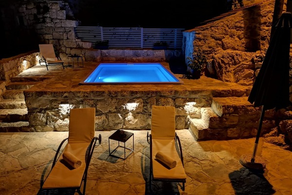 Schwimmbad des Ferienhauses