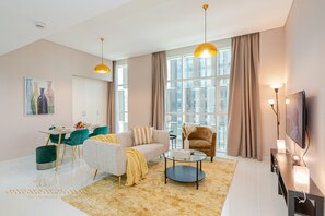 Deluxe Apartment | Living area
