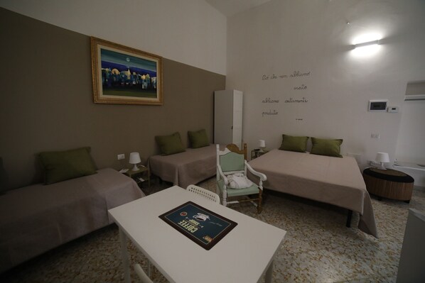 1 quarto, ferros/tábuas de passar roupa, Wi-Fi, roupa de cama