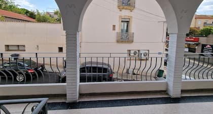 Jolie appartement T2 avec son grand terrasse ,cuisine équipée.