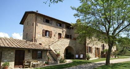 Holiday Home in Montone with Pool & Terrace