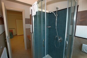 Douche, bidet