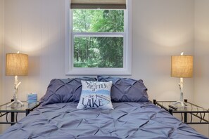 3 bedrooms, iron/ironing board, free WiFi, bed sheets