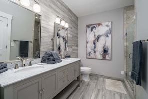 Bathtub, hair dryer, towels