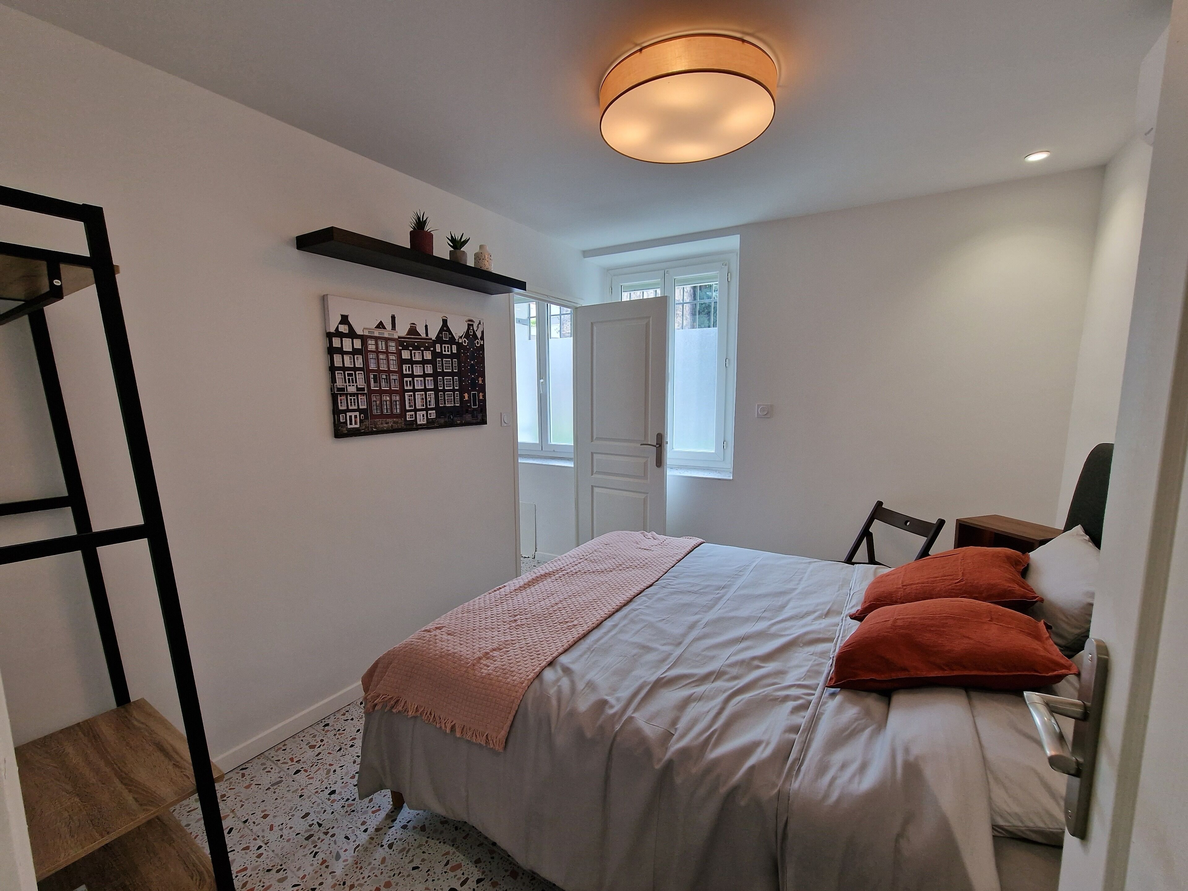 1 間睡房、Wi-Fi、床單