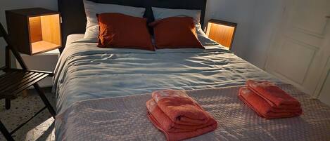 1 camera, Wi-Fi, lenzuola