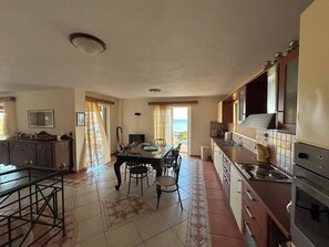 Classic Villa | Living area