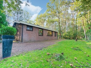 Exterior - Holiday Home in Zorgvlied near Drents (Zorgvlied)