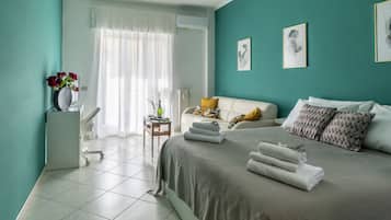 2 camere, una cassaforte in camera, una scrivania, ferro/asse da stiro