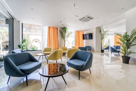 Island City Boutique Hotel - view 3