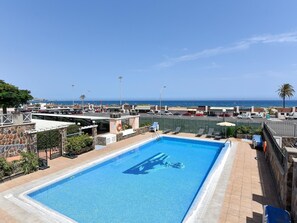 Holiday Home Swimming Pool