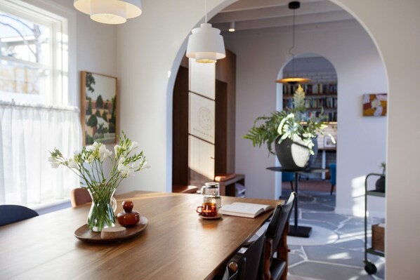 Dining - Months and Seasons Premium Country House (Daylesford)