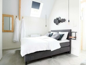 1 bedroom, free Internet