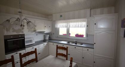 Ruhiges Ferienhaus in Peer