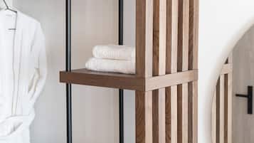 Suíte superior | 1 quarto, camas com colchões de espuma com sistema de memória