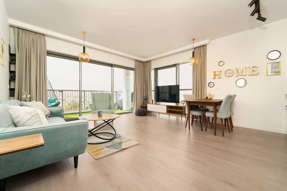 Televisio, työhuone