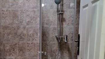 Executive Apartment | Bathroom