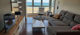 Apartment Bañeru 3 - Fisrt line beach, city centre accommodation by Egona