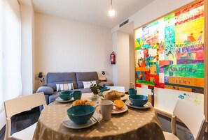 Dining - Dada 1 apartment by Egona (Zarautz)