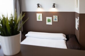 Iron/ironing board, free WiFi, bed sheets, wheelchair access - Salbide Marron apartment by Egona (Zarautz)
