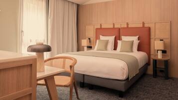 Suite | 1 bedroom, pillowtop beds, in-room safe, desk