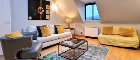 Televisión y oficina