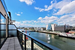 Property grounds - Best Location Luxury Penthouse style Apt. (Dublin)