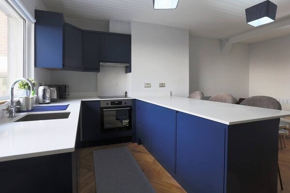 Microwave, oven, stovetop, dishwasher