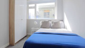 2 bedrooms, iron/ironing board, WiFi, bed sheets