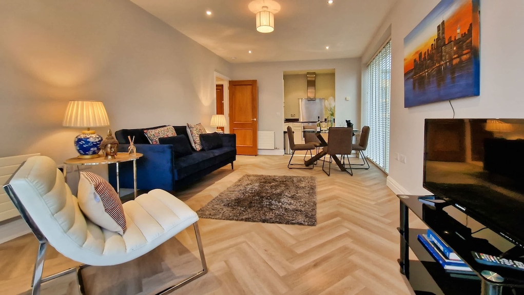 Luxury Apartment, Walking Distance To City Centre. - Dublin