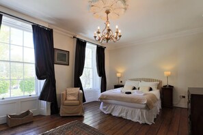 3 chambres, fer et planche à repasser, Wi-Fi, literie fournie