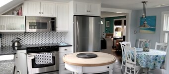 SANDTRAP! BEACH short walk! Marinas, Golf, Shopping & Restaurants short drive!