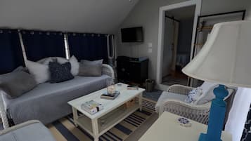 4 chambres, coffre-fort, bureau, fer et planche à repasser