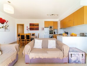 TV, DVD player - An Idyllic Algarve Home by the Water (Fuseta)