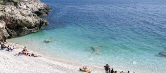 Holiday Home Mandre near Stunning Beaches