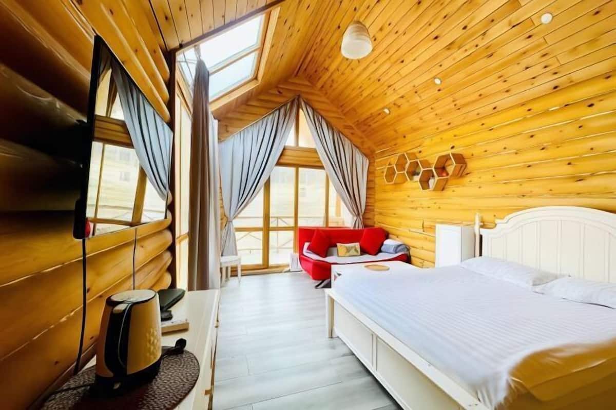 1 quarto, individualmente decorados, individualmente mobiliados