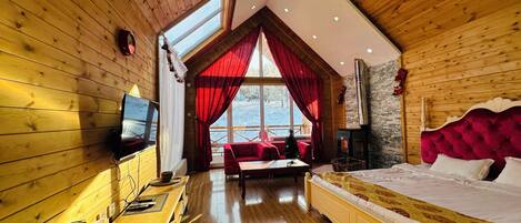 Decoración personalizada, muebles diferentes y ropa de cama