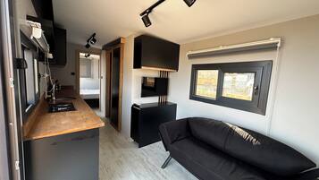 1 Schlafzimmer, hochwertige Bettwaren, Minibar, schallisolierte Zimmer