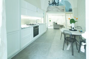 Exclusive-Haus | Eigene Küche | Großer Kühlschrank, Mikrowelle, Ofen, Herdplatte