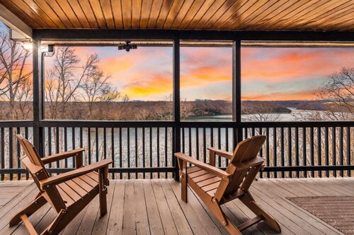 Somerset Lakeview Living