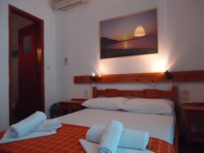 Free WiFi - Pension Margarita Comfort Single Room (Skiathos)