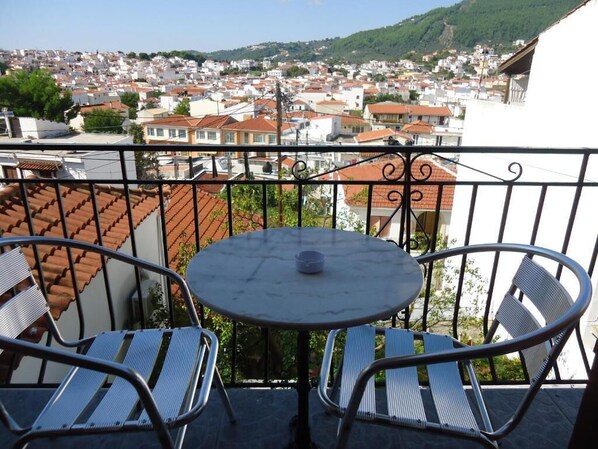Balcony - Pension Margarita Comfort Single Room (Skiathos)