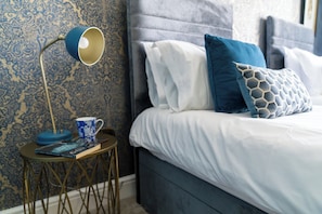 4 bedrooms, in-room safe, desk, iron/ironing board
