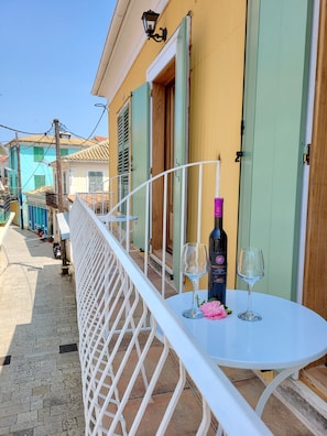 Scorpios | Terrace/patio