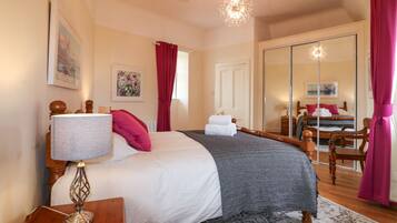 Cottage | 1 bedroom, individually decorated, individually furnished