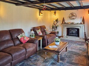 Living area - 3 bedroom accommodation in Wyson, near Ludlow (Wyson, near Ludlow)
