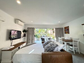 Interior - 2/32 Ferryhill Road, Epsom, Auckland 1023, New Zealand (Auckland Central Suburbs)