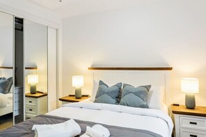 1 غرفة نوم ومكواة/لوح كي وواي فاي مجانًا وملاءات أسرّة