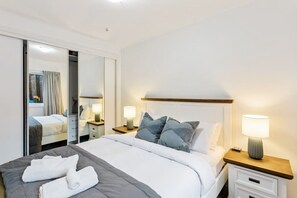 1 bedroom, iron/ironing board, free WiFi, bed sheets - 2/32 Ferryhill Road, Epsom, Auckland 1023, New Zealand (Auckland Central Suburbs)