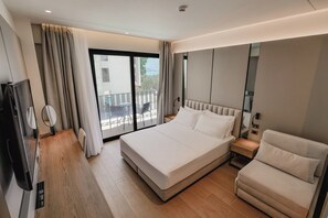 Hochwertige Bettwaren, Select-Comfort-Betten, Minibar, Zimmersafe